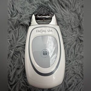 Skin White and Silver Skincare Tool (Almost Brand New)